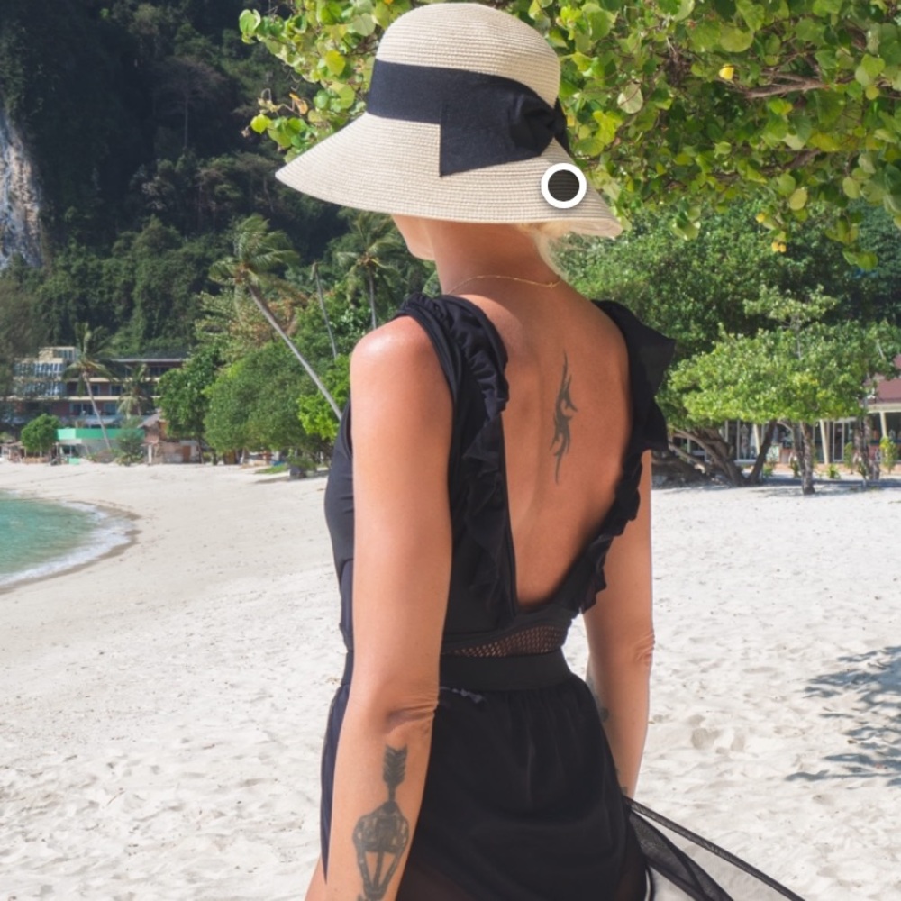 NWT Comhats Black Bow Floppy Straw Hat